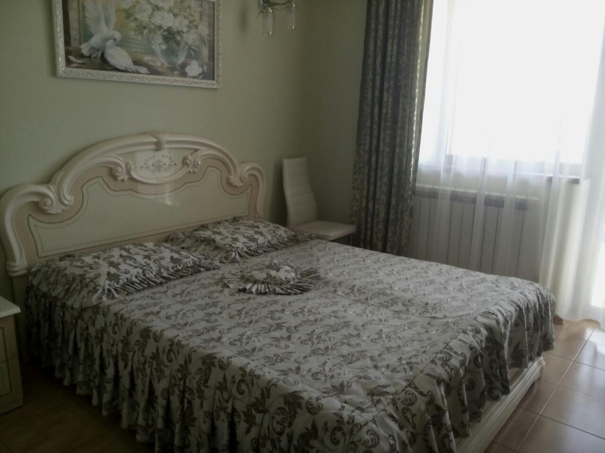 Hotel Aquarius Čornomors'k Esterno foto