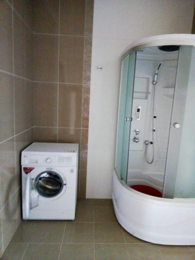Hotel Aquarius Čornomors'k Esterno foto