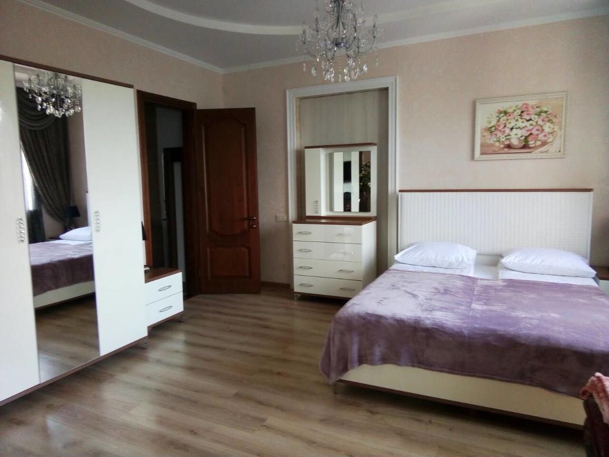 Hotel Aquarius Čornomors'k Esterno foto