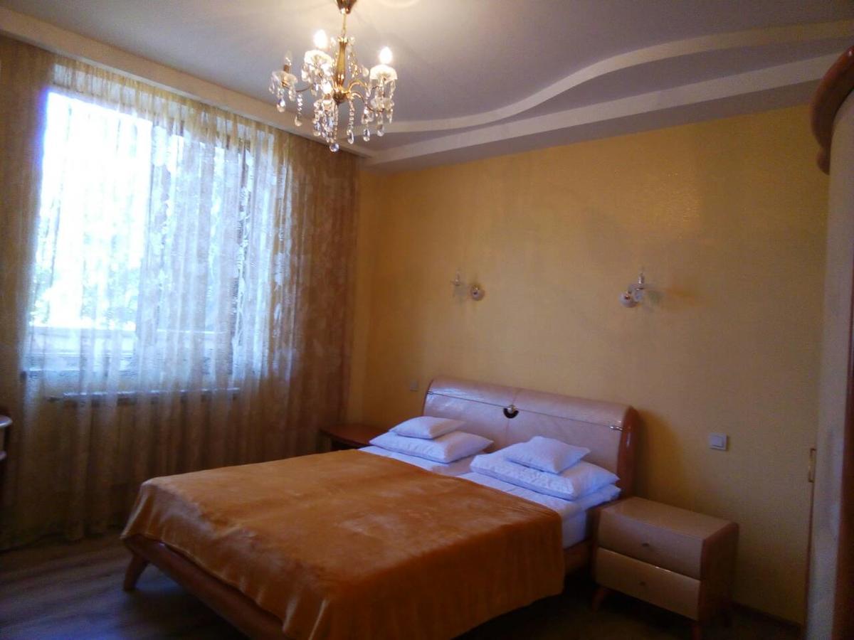 Hotel Aquarius Čornomors'k Esterno foto