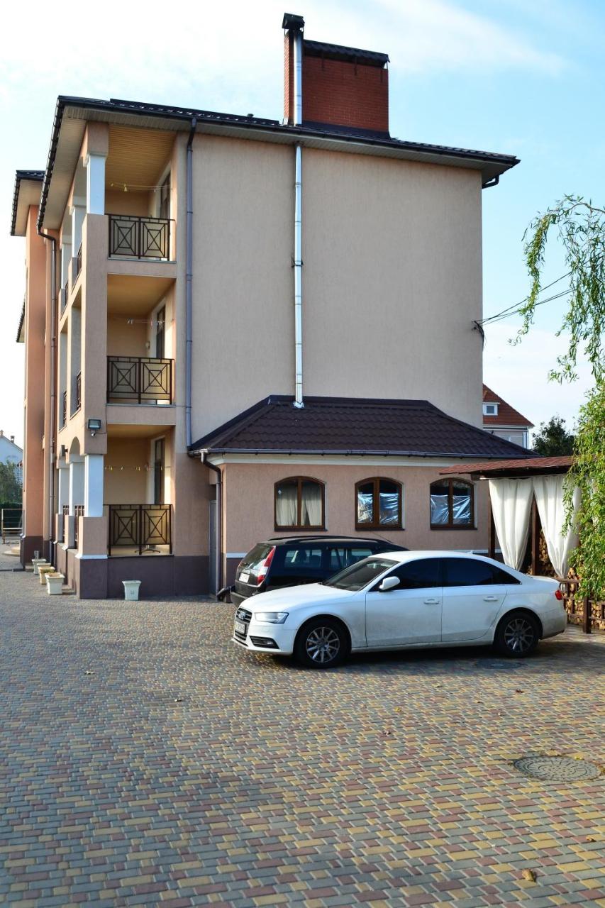 Hotel Aquarius Čornomors'k Esterno foto